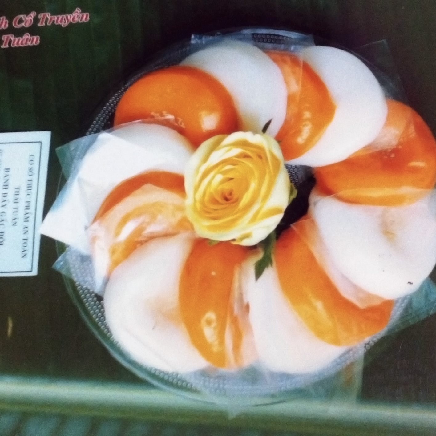 Bánh dầy gấc đôi